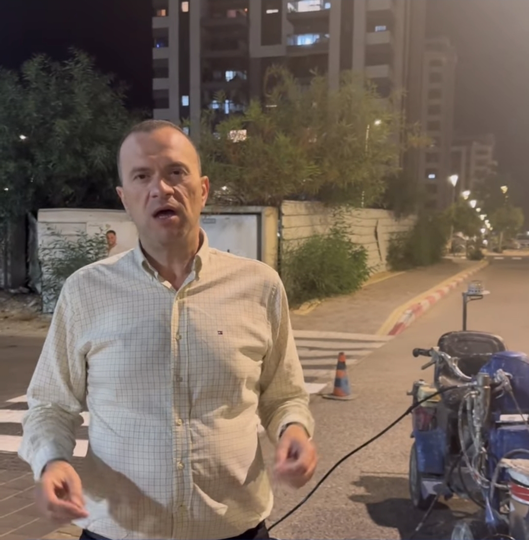 בטיחות בדרכים גם בשעות הלילה: עיריית אור עקיבא ממשיכה בשדרוג תשתיות הכבישים