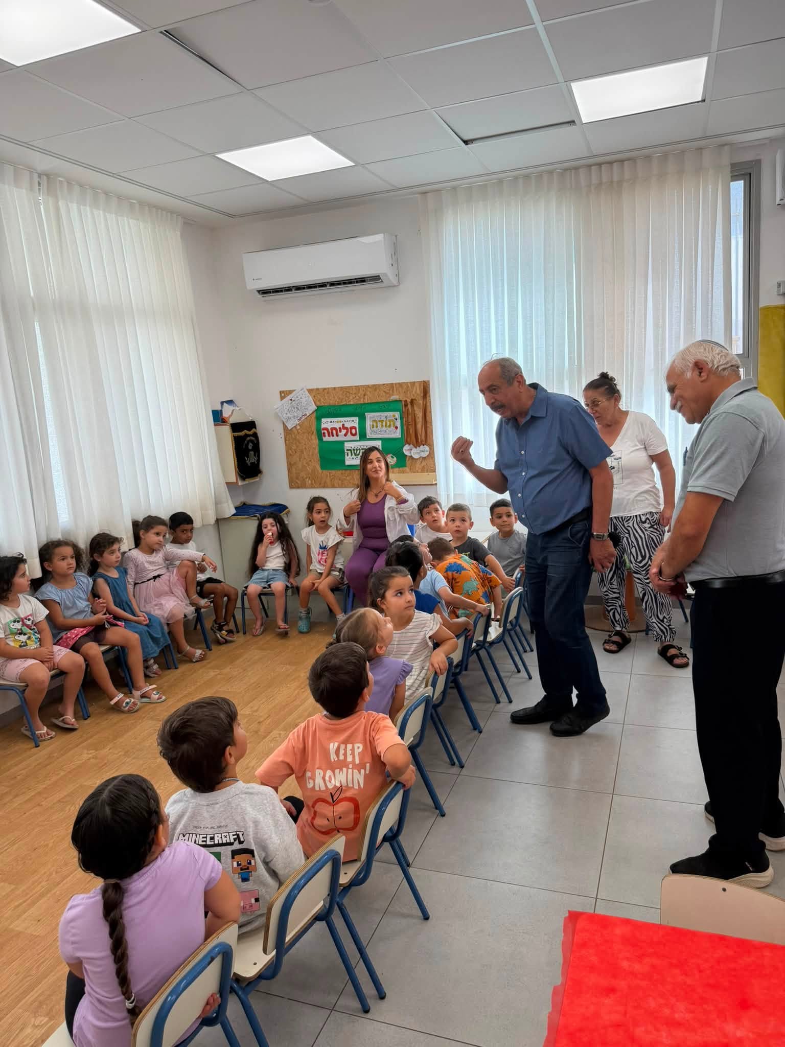 "מה מצאו ראש העיר וסגניו בביקור המפתיע בקייטנות? כך נראה הקיץ של ילדי אור עקיבא"