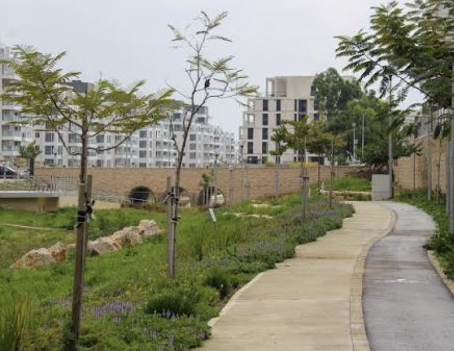 בעקבות הפרסום ב״הקיסרון-ניוז״: יודעי דבר מבהירים עבודות הגינון באור ים לא הופסקו